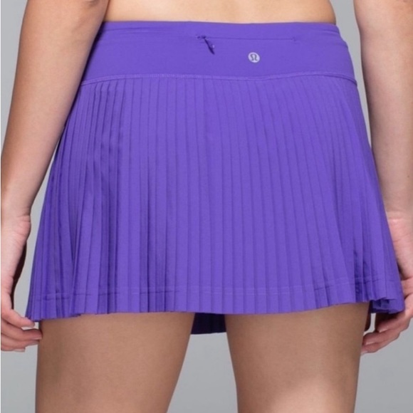 lululemon athletica Dresses & Skirts - Lululemon Pleat To Street Skirt Skort Iris Flower S19